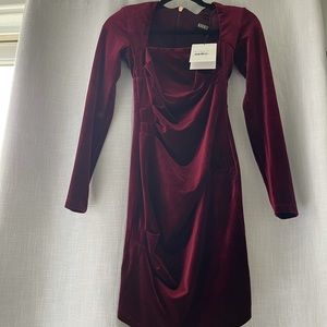 BRAND NEW UNWORN WITH TAG NOOKIE VELVET DRESS!!